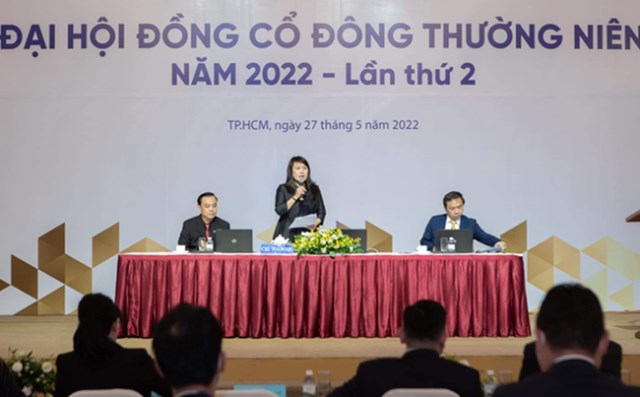Eximbank (EIB) lần đầu trả cổ tức sau 8 năm, Ban l&#227;nh đạo khẳng định kh&#244;ng c&#242;n đấu đ&#225; nội bộ - Ảnh 1