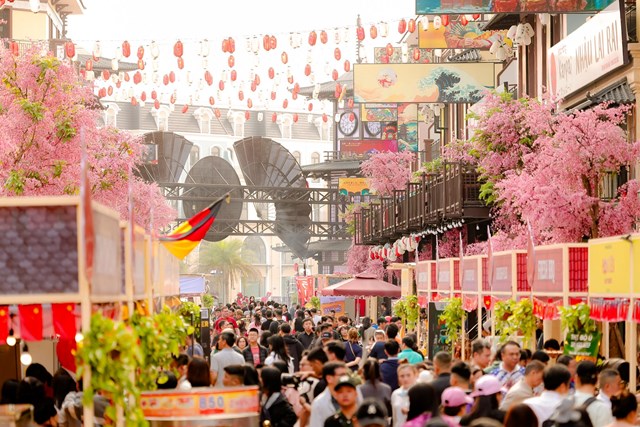 Shop ch&acirc;n đế The Zurich hưởng lợi từ lượng du kh&aacute;ch khổng lồ đổ về Ocean City &nbsp;