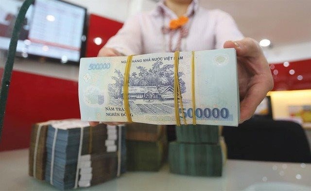 L&atilde;i suất ng&acirc;n hầng li&ecirc;n tục giảm sẽ l&agrave; &ldquo;đ&ograve;n bẩy&rdquo; th&uacute;c đẩy thị trường BĐS ph&aacute;t triển. &nbsp;