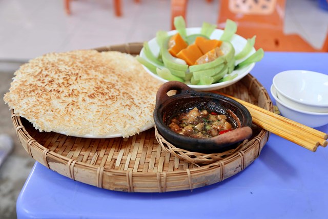 Cơm ch&aacute;y kho quẹt.