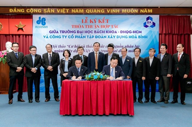 Tập đo&agrave;n X&acirc;y dựng H&ograve;a B&igrave;nh v&agrave; Trường Đại học B&aacute;ch Khoa Th&agrave;nh phố Hồ Ch&iacute; Minh k&yacute; kết hợp t&aacute;c th&agrave;nh lập quỹ nghi&ecirc;n cứu, s&aacute;ng tạo đồng h&agrave;nh c&ugrave;ng sinh vi&ecirc;n.