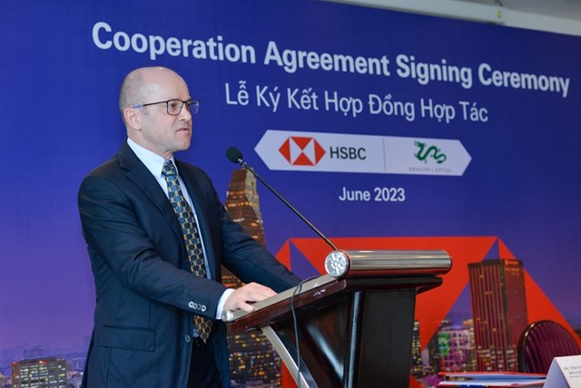 HSBC Việt Nam hợp t&#225;c với Dragon Capital triển khai chương tr&#236;nh hưu tr&#237; bổ sung tự nguyện cho nh&#226;n vi&#234;n - Ảnh 2