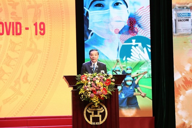 &Ocirc;ng Chu Ngọc Anh - Chủ tịch UBND th&agrave;nh phố H&agrave; Nội ph&aacute;t biểu