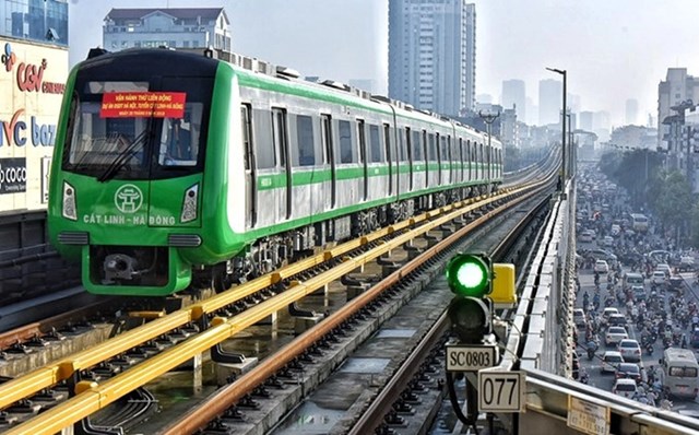 Tuyến đường sắt C&aacute;t Linh H&agrave; Đ&ocirc;ng chỉ thực sự đi v&agrave;o hoạt động 1 th&aacute;ng trong năm 2021 (Ảnh TL)