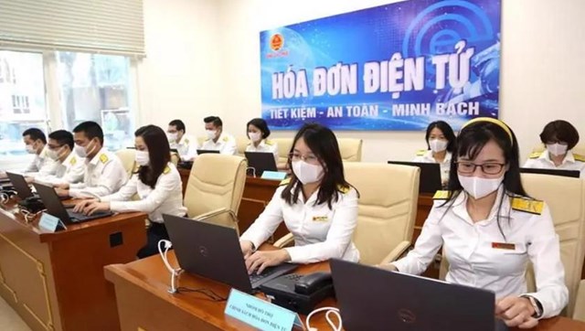 Ng&agrave;y 24/4/2023, Tổng cục Thuế đ&atilde; triển khai "Hệ thống ph&acirc;n t&iacute;ch cơ sở dữ liệu v&agrave; quản l&yacute; h&oacute;a đơn điện tử", với mục đ&iacute;ch phục vụ cho c&ocirc;ng t&aacute;c quản l&yacute; rủi ro về h&oacute;a đơn điện tử trong to&agrave;n ng&agrave;nh.