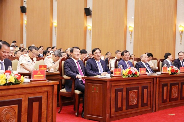 C&aacute;c đại biểu tham dự lễ c&ocirc;ng bố bộ m&aacute;y ch&iacute;nh quyền cấp tỉnh, x&atilde;, phường của tỉnh Ph&uacute; Thọ mới