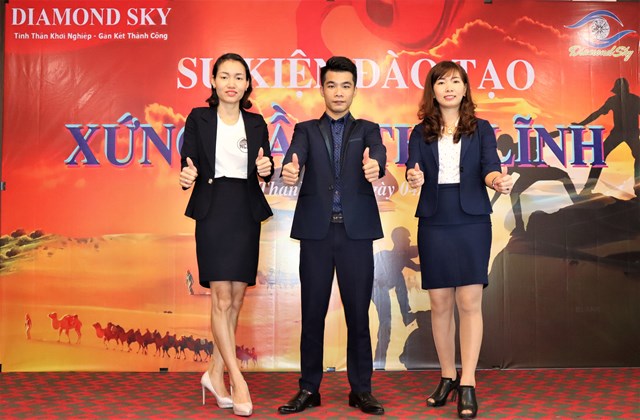 Anh H&agrave; Thanh Sơn - Chủ tịch DSG chia sẻ, c&ocirc;ng ty thực hiện chiến lược 80% online v&agrave; 20% offline.