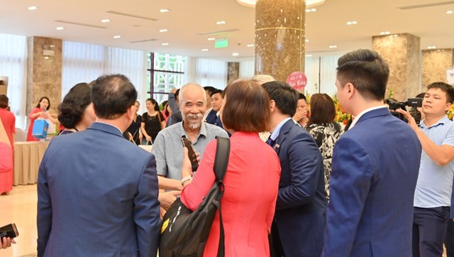Kỷ niệm 35 năm b&#225;o Ph&#225;p luật Việt Nam ra số b&#225;o đầu ti&#234;n - Ảnh 6
