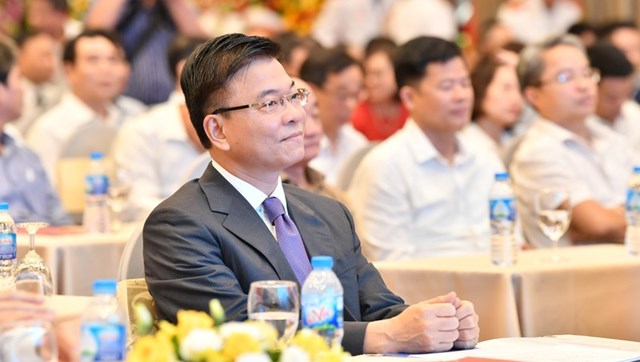Bộ trưởng Bộ Tư ph&aacute;p L&ecirc; Th&agrave;nh Long tham dự Lễ kỷ niệm.