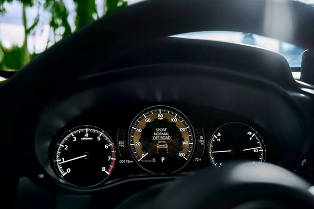 Mazda CX-50 2025 ra mắt: Th&#234;m bản hybrid, m&#225;y mượn Toyota nhưng sửa lại hết, CX-5, CX-3 tại Việt Nam c&#243; cơ hội điện h&#243;a - Ảnh 6