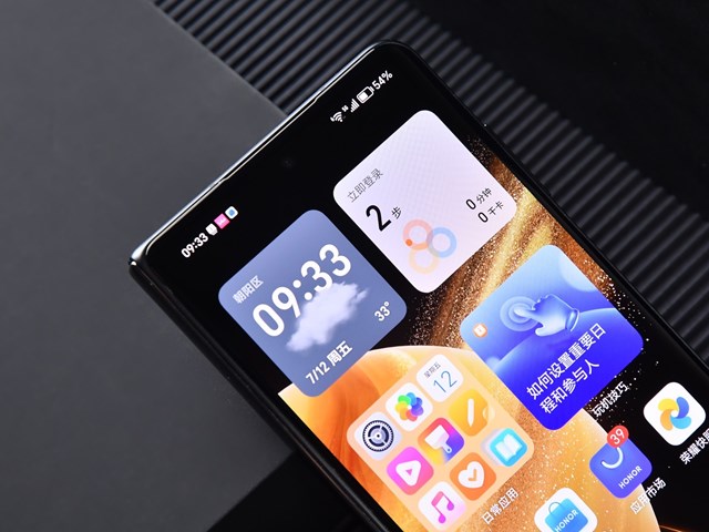 Cận cảnh chiếc smartphone gập mỏng nhẹ nhất thế giới, tới Galaxy Z Fold6 cũng phải &quot;ch&#224;o thua&quot; - Ảnh 8