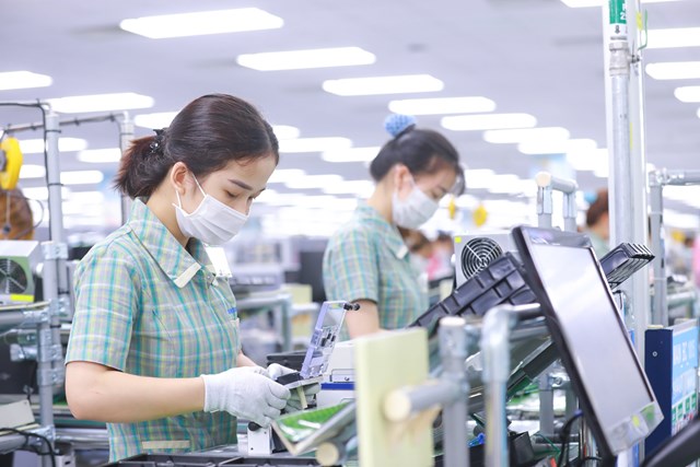 Vốn thực hiện FDI đạt 10,5 tỷ USD trong 7 th&#225;ng đầu năm - Ảnh 1
