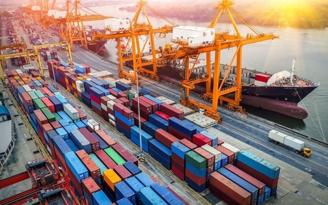 Xuất khẩu h&#224;ng h&#243;a tr&#234;n địa b&#224;n TP H&#224; Nội tăng nhẹ trong 7 th&#225;ng đầu năm - Ảnh 1