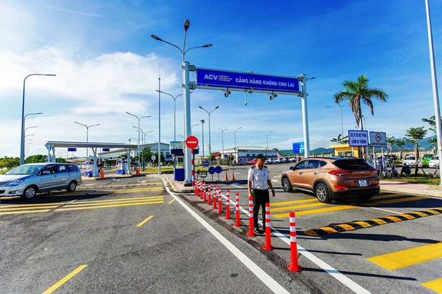 Sân bay Chu Lai được định hướng phát triển thành sân bay quốc tế quy mô lớn, đạt công suất 30 triệu hành khách/năm vào năm 2050.