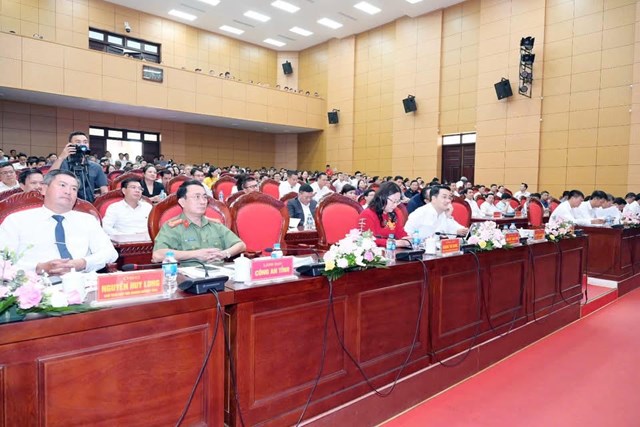 C&aacute;c đại biểu tham gia hội nghị.