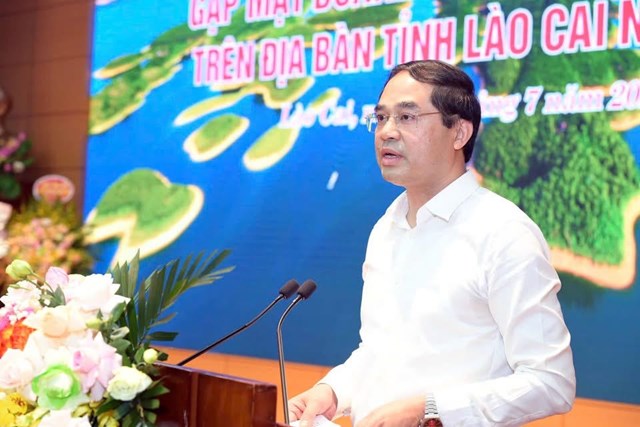 &Ocirc;ng Trịnh Xu&acirc;n Trường &ndash; B&iacute; thư Tỉnh ủy, Chủ tịch HĐND tỉnh L&agrave;o Cai ph&aacute;t biểu tại hội nghị.