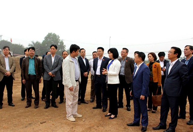 Thường trực HĐND TP l&agrave;m việc với UBND huyện M&ecirc; Linh về c&aacute;c Dự &aacute;n chậm triển khai tr&ecirc;n địa b&agrave;n. Nguồn: hanoi.gov&nbsp;
