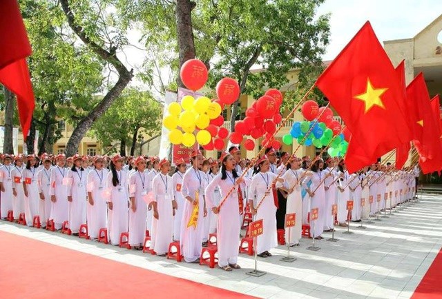 Học sinh cả nước tựu trường sớm nhất v&#224;o ng&#224;y 1/9 ri&#234;ng lớp 1 tựu trường sớm nhất từ ng&#224;y 23/8 - Ảnh 1