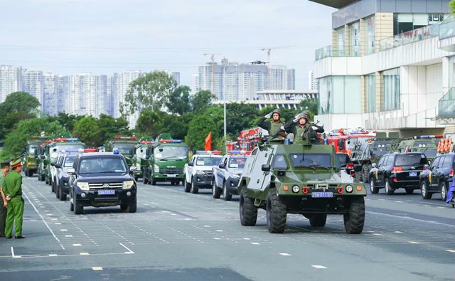 Công an Hà Nội cho biết 245 xe cơ giới chuyên dụng cũng sẽ tham gia diễu hành trong chương trình. (Ảnh: PH).
