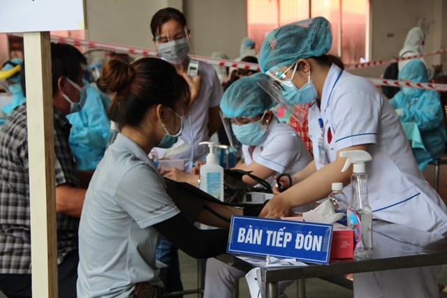 Hơn 1.900 doanh nghiệp tại TP HCM dự kiến cắt giảm lao động trong qu&#253; III/2021 - Ảnh 1