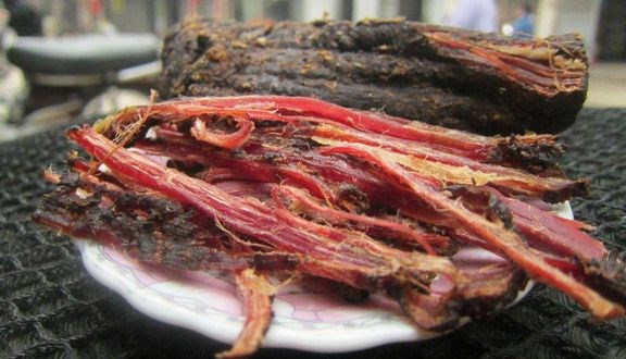 Kh&#225;m ph&#225; sản vật miền Bắc Việt Nam (Kỳ 2): mật ong bạc h&#224;, ch&#225;o ấu tẩu, qu&#253;t chum vỏ v&#224;ng, thịt b&#242; kh&#244; Đồng Văn - Ảnh 1