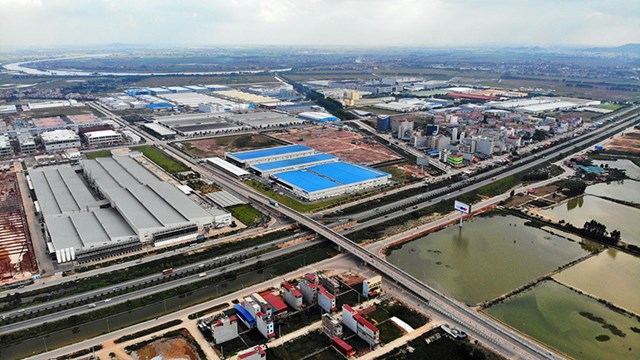 Bất động sản c&ocirc;ng nghiệp tiếp tục ghi nhận diễn biến t&iacute;ch cực đến từ hoạt động đầu tư nước ngo&agrave;i. Nguồn: Internet