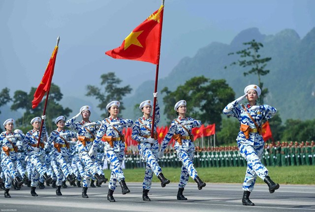 Cán bộ, chiến sĩ tham gia tổng hợp luyện diễu binh, diễu hành chuẩn bị cho Lễ kỷ niệm 80 năm Cách mạng tháng Tám thành công và Quốc khánh 2/9. (Ảnh: TTXVN).