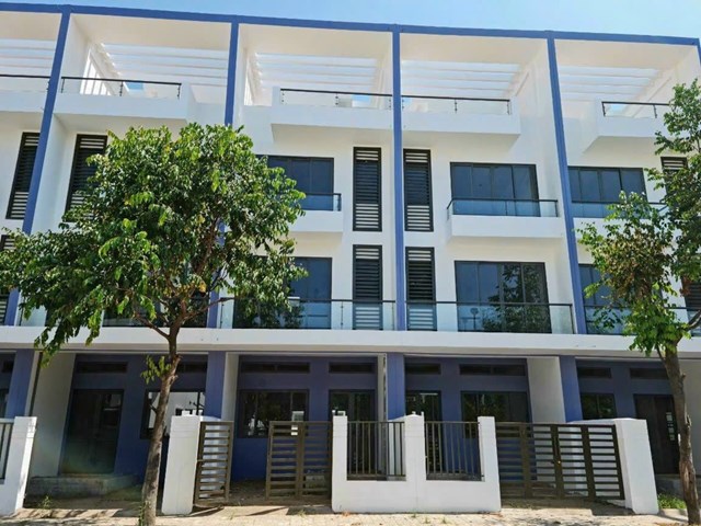 Căn nh&#224; 13,5 tỉ đồng giảm c&#242;n 10 tỉ, m&#244;i giới vẫn kh&#243; t&#236;m kh&#225;ch mua - Ảnh 1