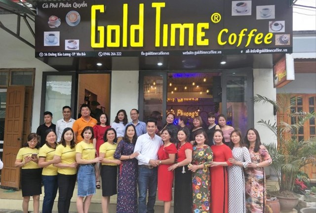 Trong thời gian hoạt động gần 2 năm, Tập đo&agrave;n Gold Time ​đ&atilde; ph&aacute;t triển mạng lưới 400 ngh&igrave;n th&agrave;nh vi&ecirc;n, vươn v&ograve;i về tới tận l&agrave;ng qu&ecirc; v&agrave; th&ocirc;n x&oacute;m ở c&aacute;c tỉnh, th&agrave;nh