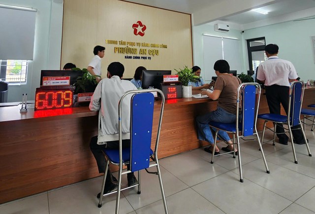 Phường An Cựu đ&atilde; c&oacute; nhiều giải ph&aacute;p th&aacute;o gỡ, nhằm bảo đảm c&ocirc;ng t&aacute;c hộ tịch ng&agrave;y c&agrave;ng hiệu quả.