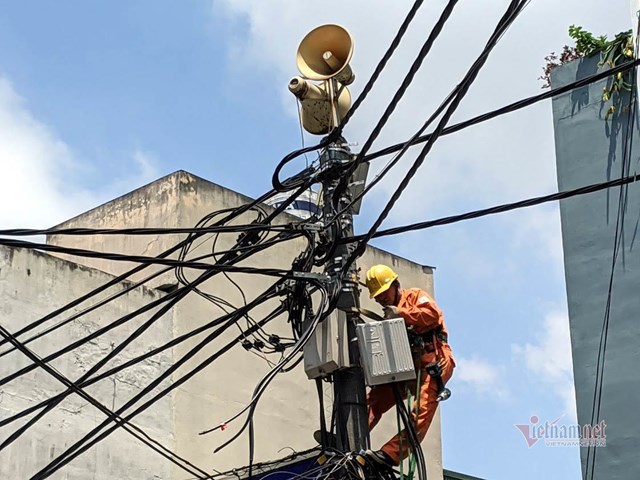 Ph&#225; băng độc quyền điện - Ảnh 1
