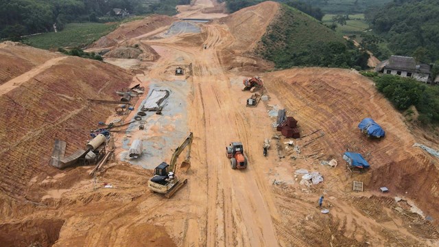 Giá trị giải ngân trong các tháng còn lại của Bộ Xây dựng tương đối lớn, hơn 58.800 tỷ đồng