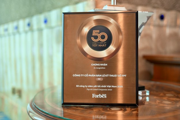 Đ&acirc;y l&agrave; lần thứ hai FPT Retail v&agrave;o Top 50 của Forbes Việt Nam, thể hiện khả năng tăng trưởng bền vững v&agrave; th&iacute;ch ứng linh hoạt trước biến động thị trường. &nbsp;