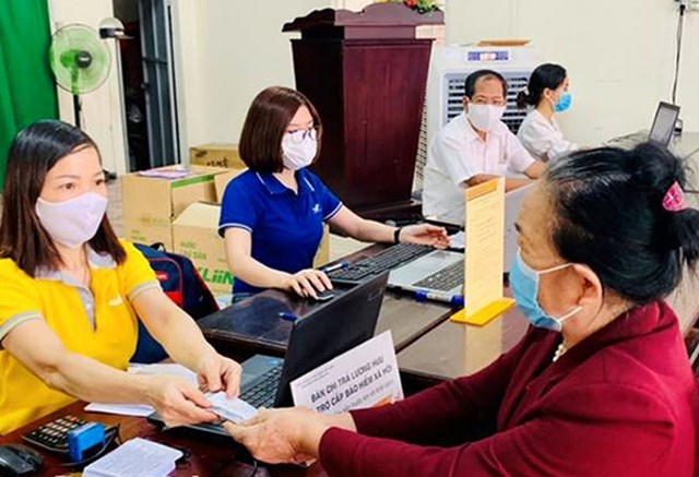 Lương hưu, trợ cấp bảo hiểm x&atilde; hội c&aacute;c th&aacute;ng 9, 10 được chi trả v&agrave;o c&ugrave;ng một kỳ th&aacute;ng 9/2021.