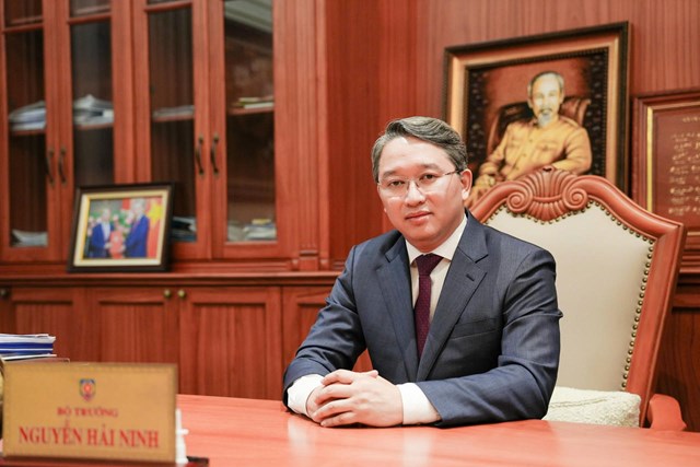 TS. Nguyễn Hải Ninh, Ủy viên Ban Chấp hành Trung ương Đảng, Bí thư Đảng ủy, Bộ trưởng Bộ Tư pháp. Ảnh Phương Mai