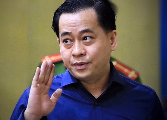 Bị c&aacute;o Phan Văn Anh Vũ (tức Vũ nh&ocirc;m) từng khai đ&atilde; l&agrave;m thủ tục nhập th&ecirc;m quốc tịch Hoa Kỳ, Antigua v&agrave; Barbuda.&nbsp;&nbsp;