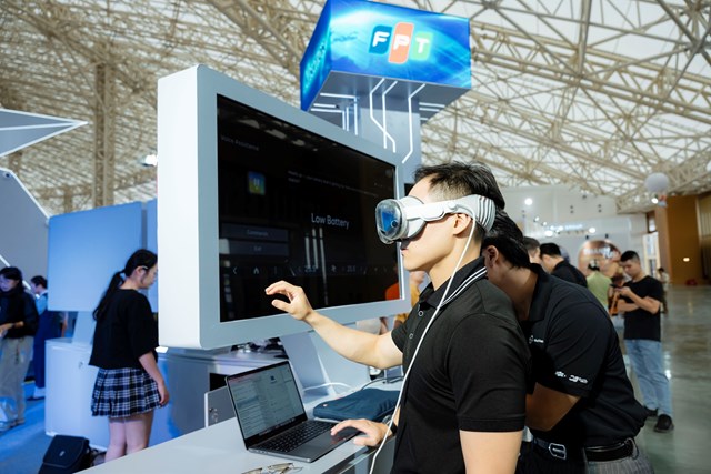 Showcase trải nghiệm sản phẩm akaVerse_ C&ocirc;ng nghệ AR_VR v&agrave; Scan 3D Laser