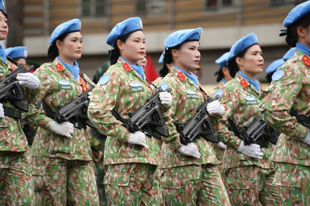 M&#227;n nh&#227;n với h&#236;nh ảnh c&#225;c khối đi bộ tại Tổng duyệt Lễ kỷ niệm, diễu binh, diễu h&#224;nh Quốc kh&#225;nh 2-9 - Ảnh 4
