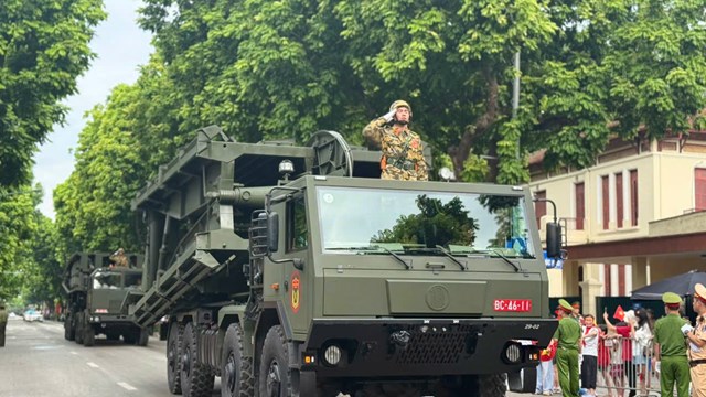 Cận cảnh d&#224;n kh&#237; t&#224;i trong buổi tổng duyệt diễu phố H&#224; Nội - Ảnh 15