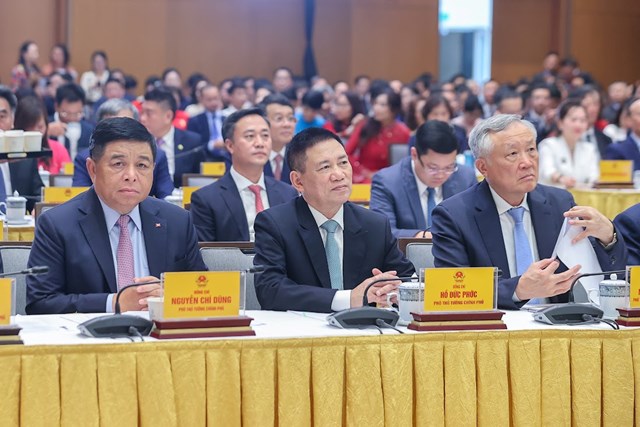 C&aacute;c Ph&oacute; Thủ tướng Nguyễn H&ograve;a B&igrave;nh, Hồ Đức Phớc, Nguyễn Ch&iacute; Dũng dự Hội nghị - Ảnh: VGP/Nhật Bắc