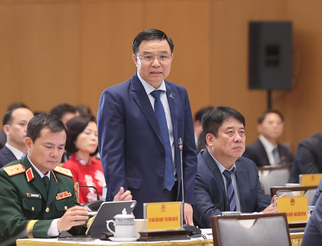 &Ocirc;ng L&ecirc; Mạnh H&ugrave;ng, Chủ tịch Hội đồng th&agrave;nh vi&ecirc;n Tập đo&agrave;n C&ocirc;ng nghiệp - Năng lượng Quốc gia Việt Nam (Petrovietnam) ph&aacute;t biểu tại Hội nghị - Ảnh: VGP/Nhật Bắc