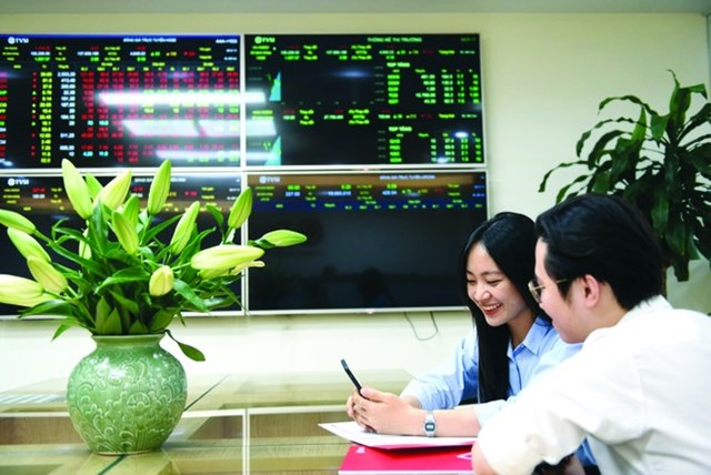 Việt Nam đ&atilde; c&oacute; hơn 7,4 triệu t&agrave;i khoản chứng kho&aacute;n, tương đương hơn 7% quy m&ocirc; d&acirc;n số ảnh: Như &Yacute; &nbsp;