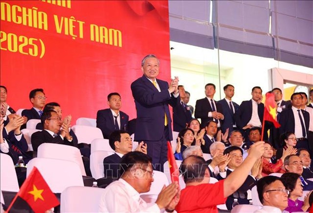 Tổng B&iacute; thư T&ocirc; L&acirc;m dự chương tr&igrave;nh. Ảnh: TTXVN