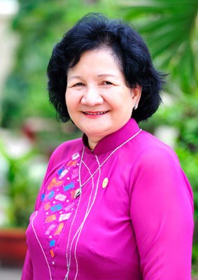 B&agrave; Ba Hu&acirc;n: &ldquo;C&ocirc;ng việc cũng l&agrave; niềm vui lớn&rdquo;