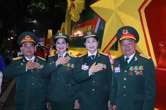 Những h&#236;nh ảnh trang trọng, tr&#224;n đầy tự h&#224;o từ lực lượng đặc biệt trong khối diễu h&#224;nh A80 - Ảnh 6