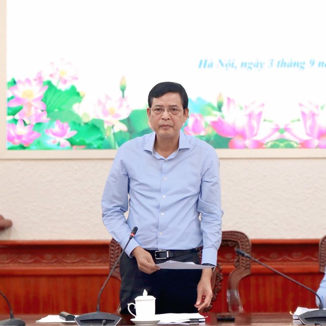 Thứ trưởng Bùi Xu&acirc;n Dũng phát bi&ecirc;̉u.