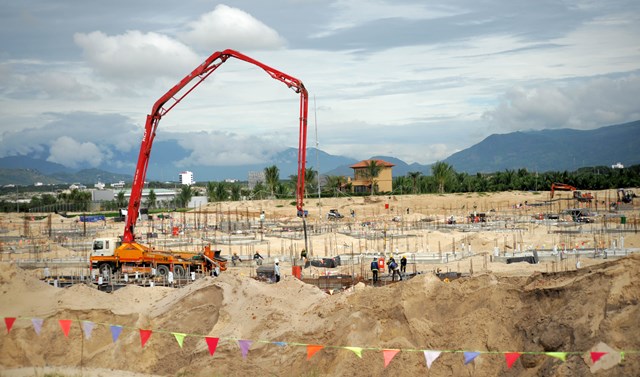 Nhiều dự &aacute;n triển khai chậm tại khu du lịch B&atilde;i D&agrave;i. (Ảnh: Khải An)