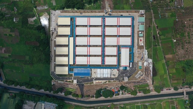 To&agrave;n cảnh Bệnh viện điều trị Covid-19 - Y H&agrave; Nội.