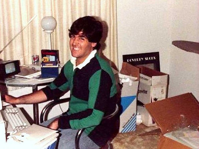Ch&acirc;n dung Mark Cuban thuở h&agrave;n vi.&nbsp;