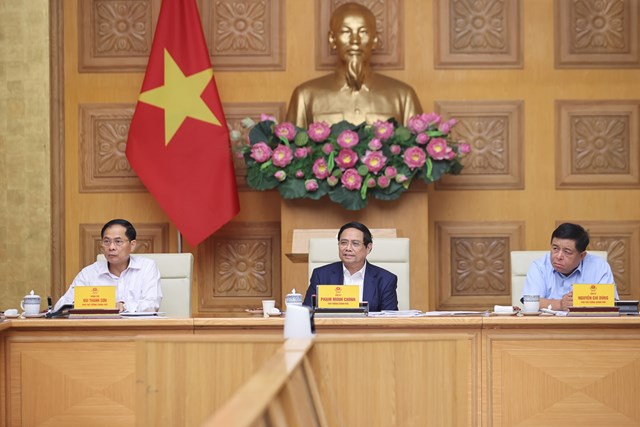 Thủ tướng y&ecirc;u cầu c&aacute;c bộ, cơ quan chủ động giải quyết theo thẩm quyền những kh&oacute; khăn, vướng mắc - Ảnh: VGP/Nhật Bắc